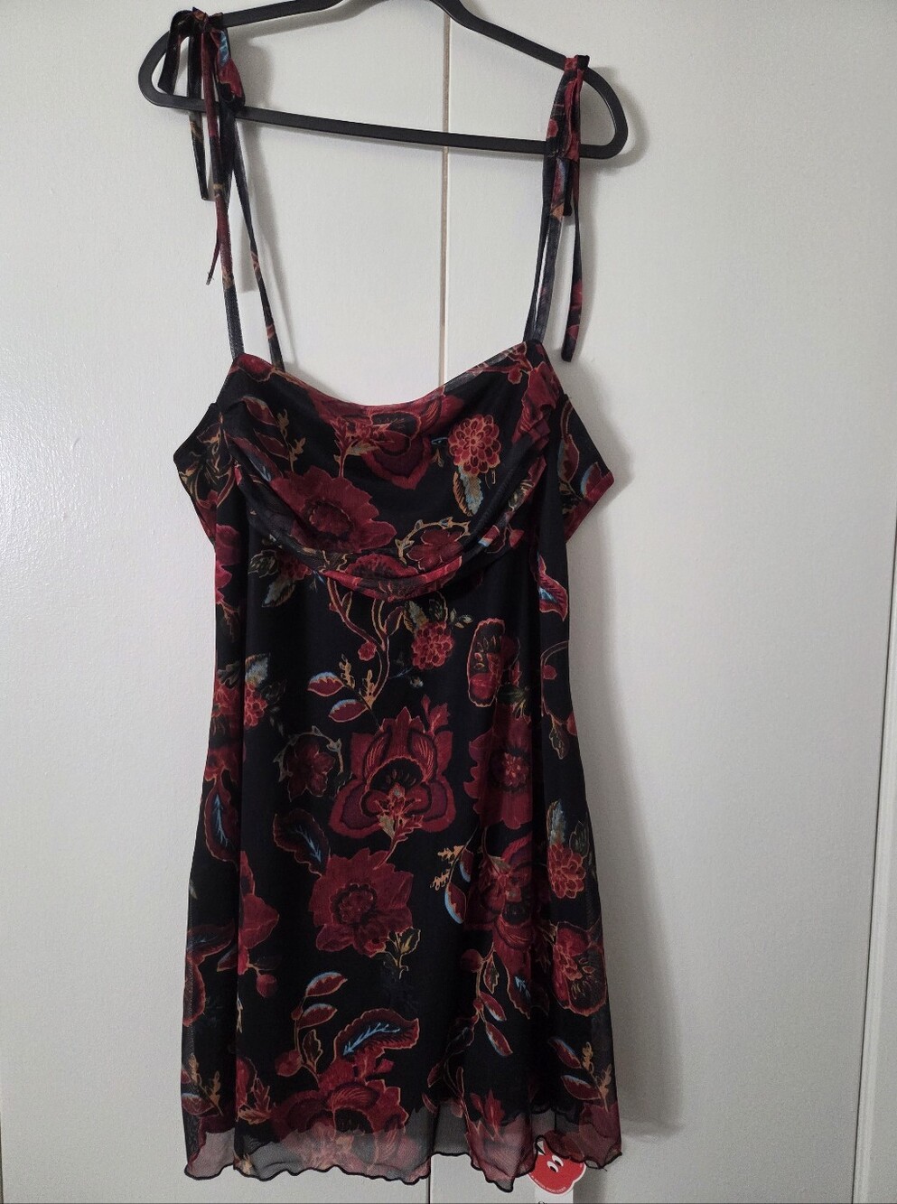 CIDER Black Floral Body Con Strap Dress - Picture 2 of 5